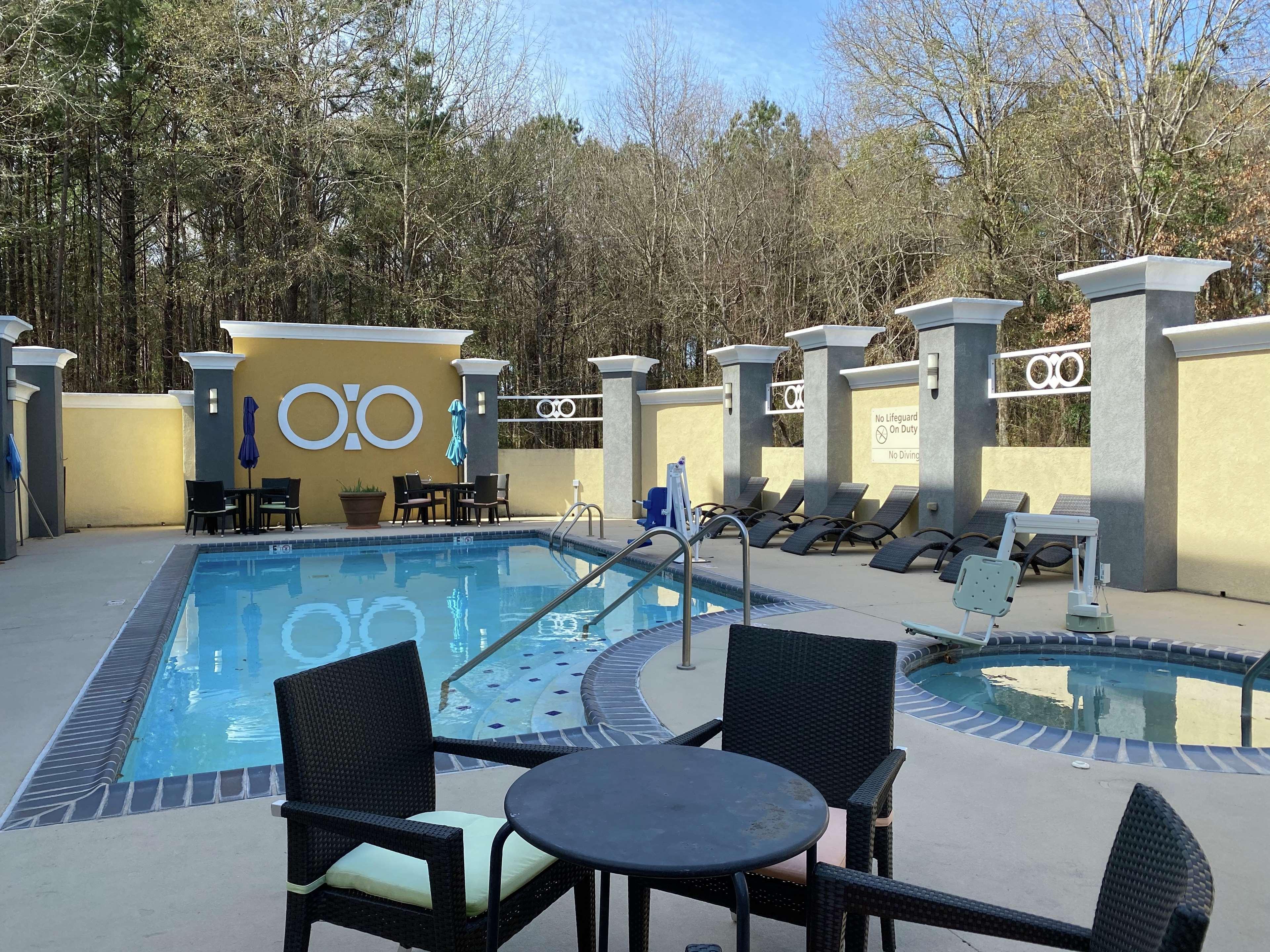 Hampton Inn By Hilton Leesville Fort Johnson Exteriör bild