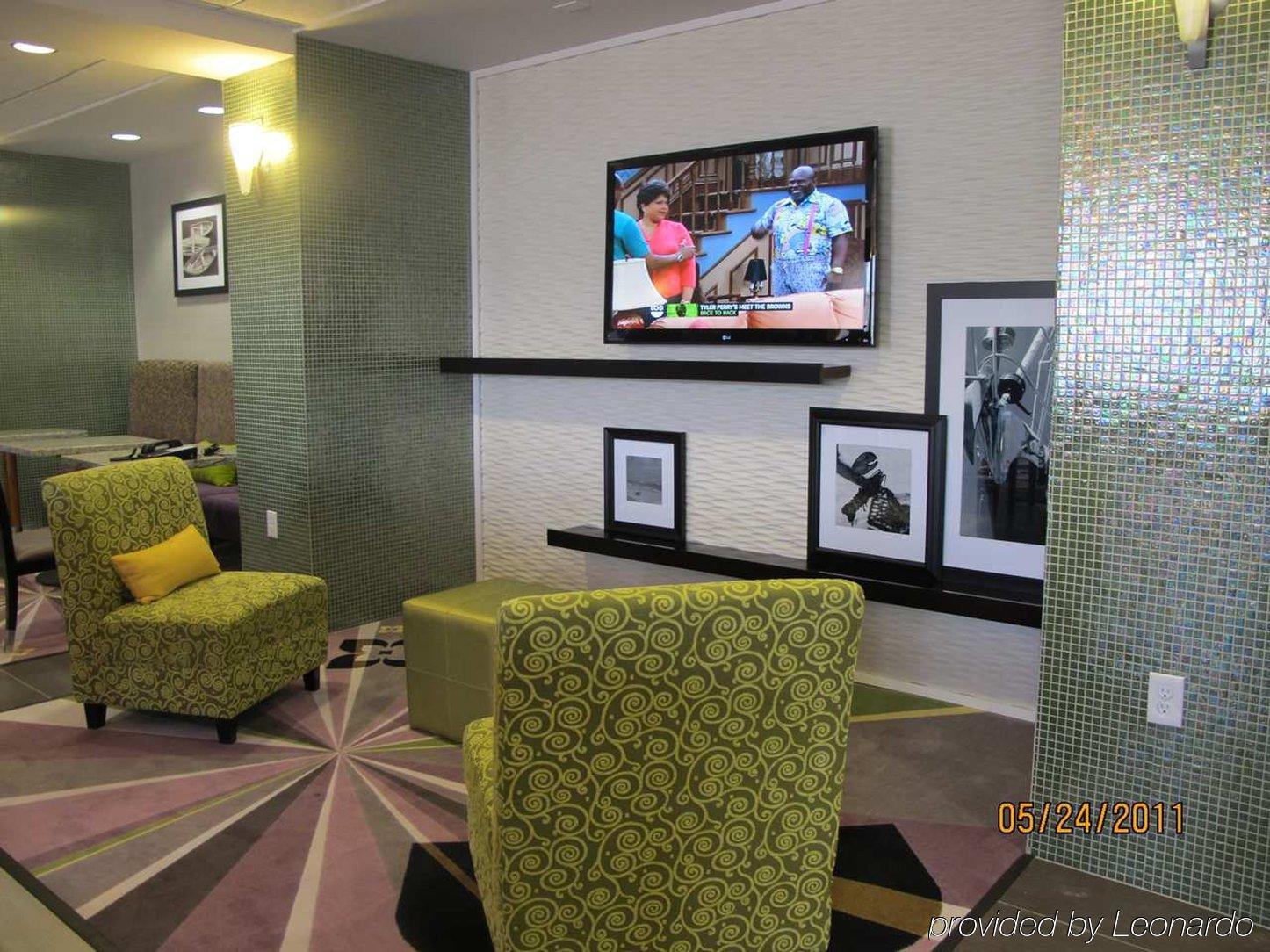 Hampton Inn By Hilton Leesville Fort Johnson Exteriör bild