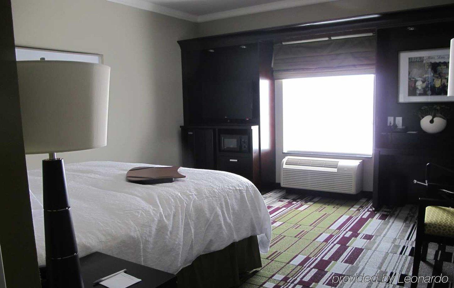 Hampton Inn By Hilton Leesville Fort Johnson Rum bild